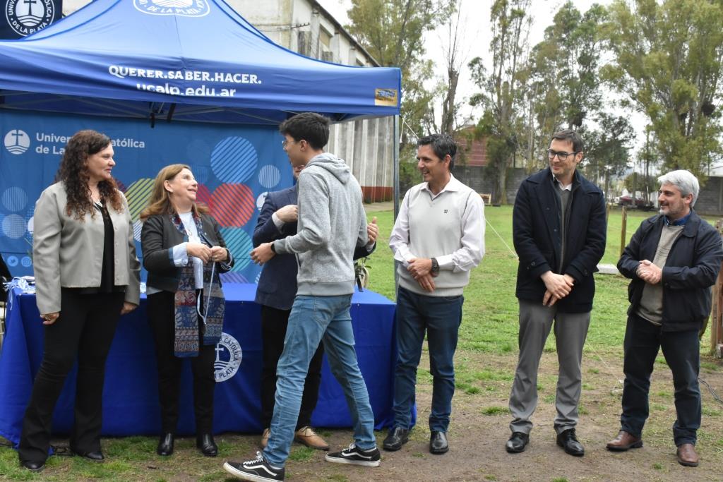 La Universidad celebró el Día del Estudiante y reconoció a los mejores promedios