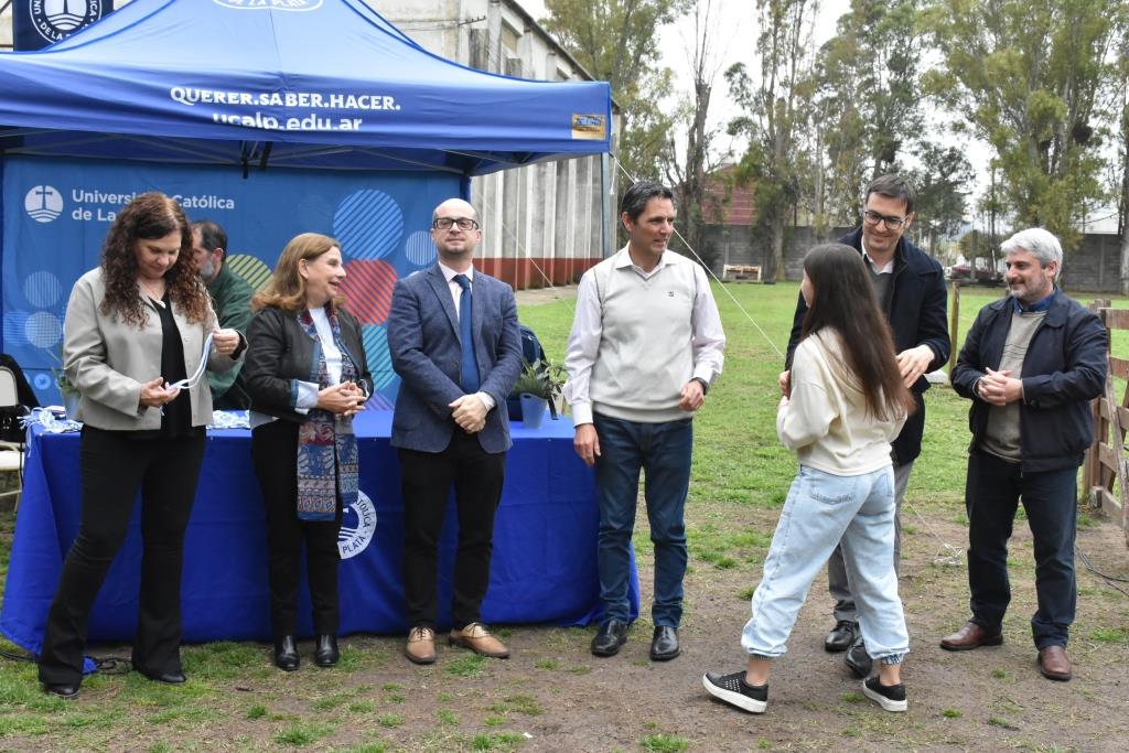 La Universidad celebró el Día del Estudiante y reconoció a los mejores promedios