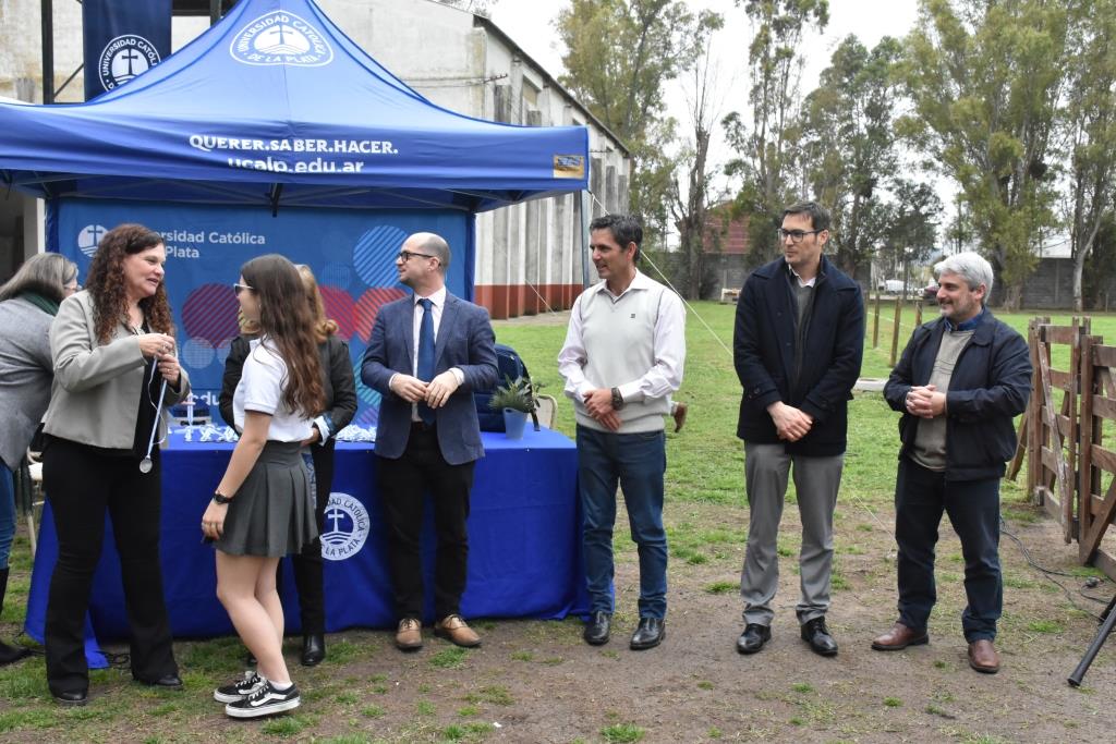 La Universidad celebró el Día del Estudiante y reconoció a los mejores promedios