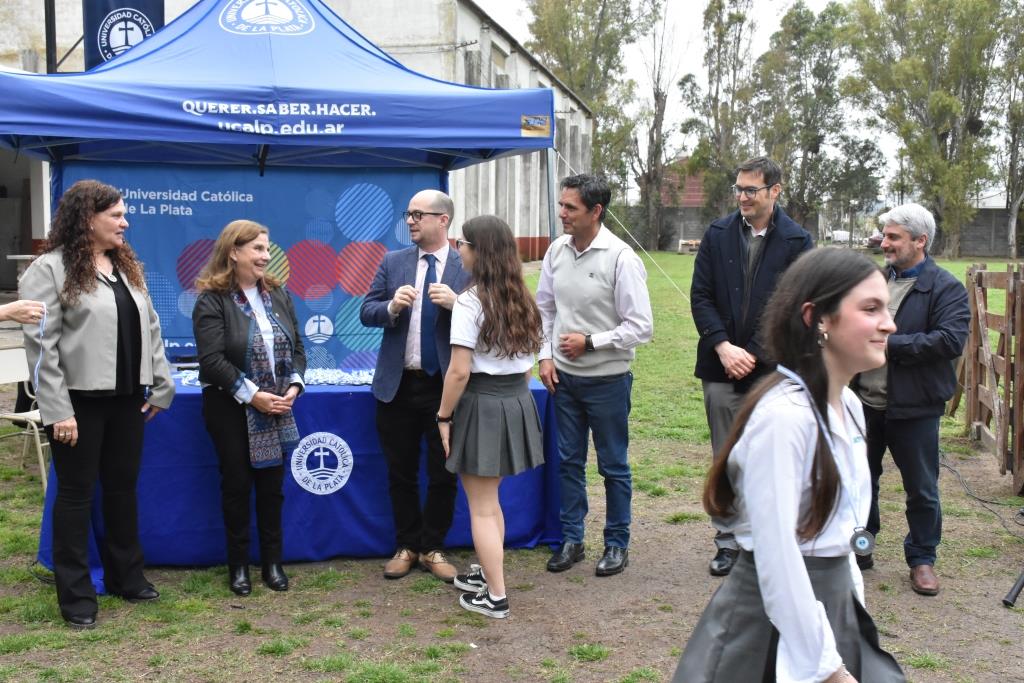 La Universidad celebró el Día del Estudiante y reconoció a los mejores promedios