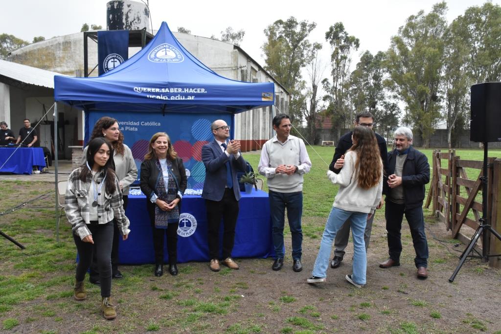 La Universidad celebró el Día del Estudiante y reconoció a los mejores promedios