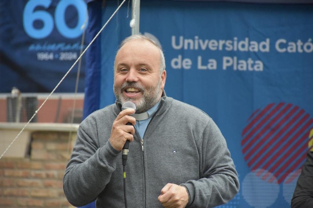 La Universidad celebró el Día del Estudiante y reconoció a los mejores promedios