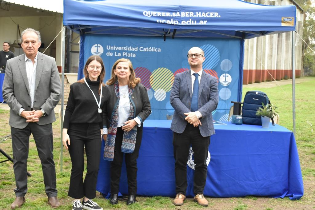La Universidad celebró el Día del Estudiante y reconoció a los mejores promedios