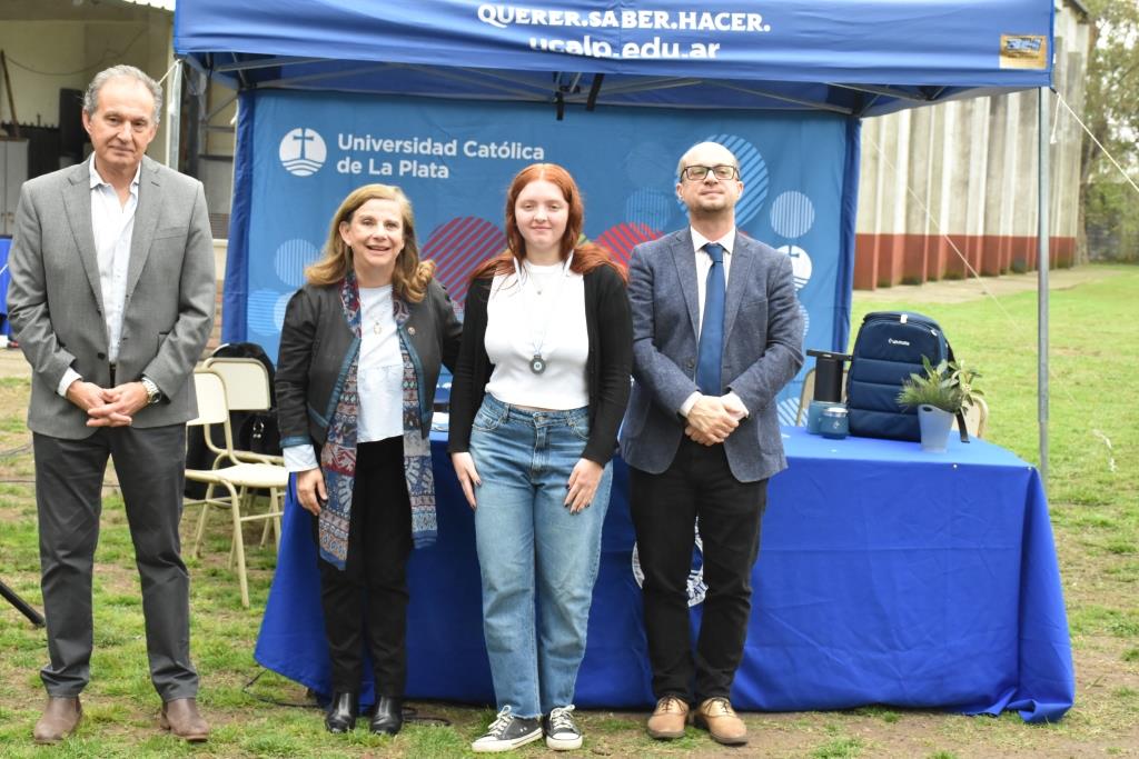 La Universidad celebró el Día del Estudiante y reconoció a los mejores promedios