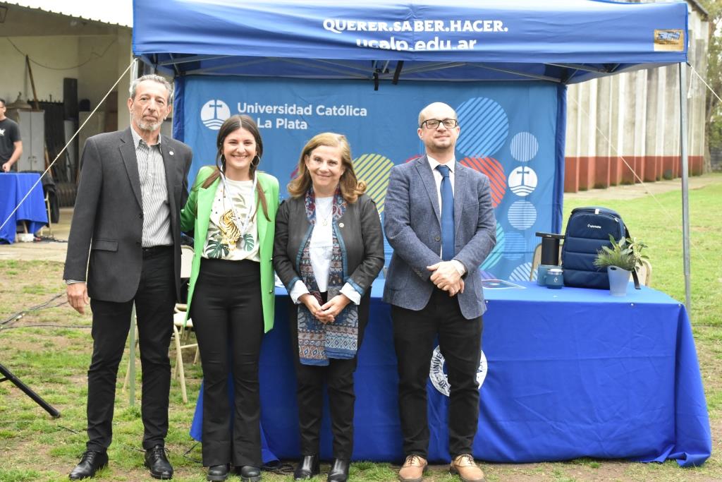 La Universidad celebró el Día del Estudiante y reconoció a los mejores promedios