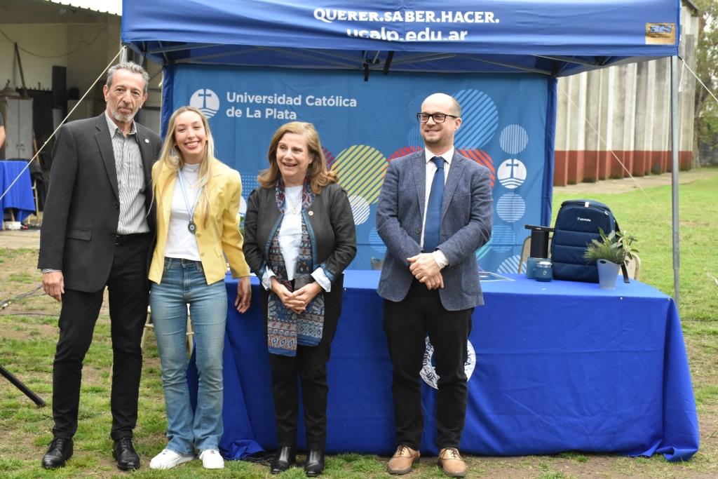 La Universidad celebró el Día del Estudiante y reconoció a los mejores promedios