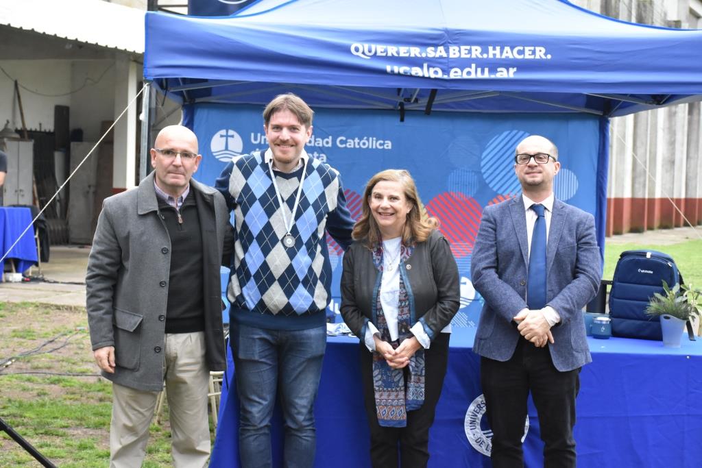 La Universidad celebró el Día del Estudiante y reconoció a los mejores promedios