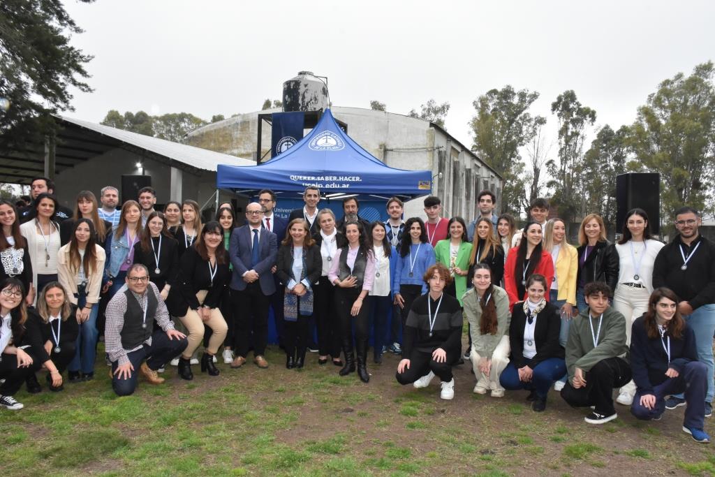 La Universidad celebró el Día del Estudiante y reconoció a los mejores promedios