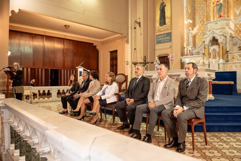 Acto de Colación y reconocimiento a docentes en la Subsede Bernal