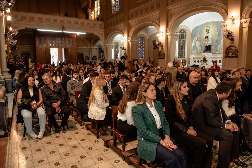 Acto de Colación y reconocimiento a docentes en la Subsede Bernal