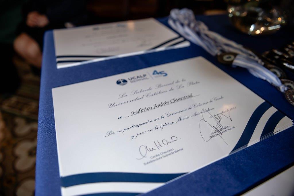 Acto de Colación y reconocimiento a docentes en la Subsede Bernal