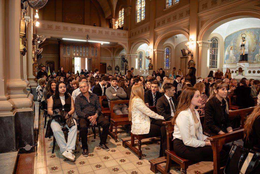 Acto de Colación y reconocimiento a docentes en la Subsede Bernal