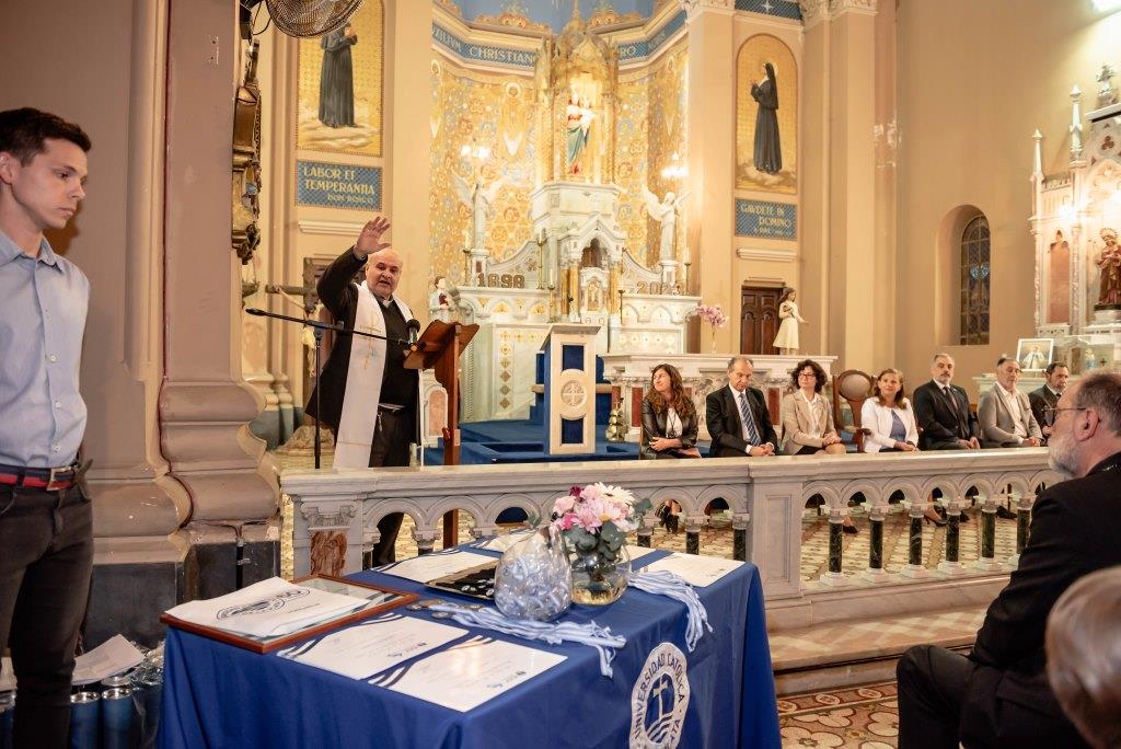 Acto de Colación y reconocimiento a docentes en la Subsede Bernal