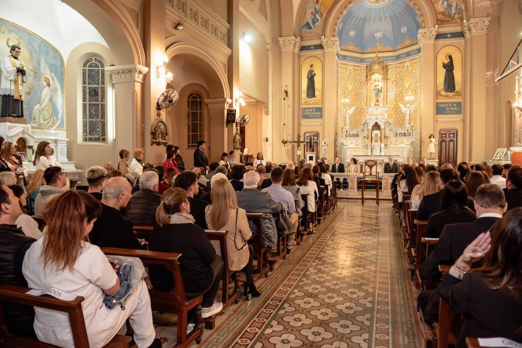 Acto de Colación y reconocimiento a docentes en la Subsede Bernal