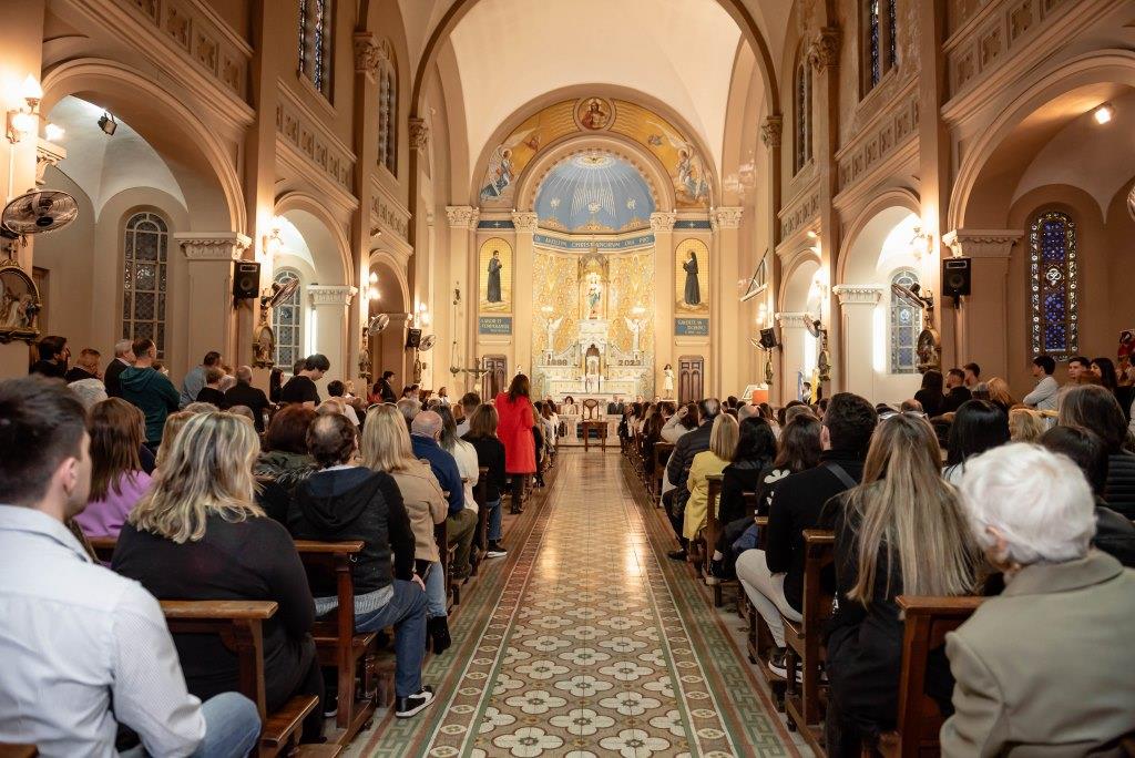 Acto de Colación y reconocimiento a docentes en la Subsede Bernal
