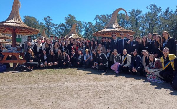 Premiados por simulacro ONU del Colegio José Manuel Estrada