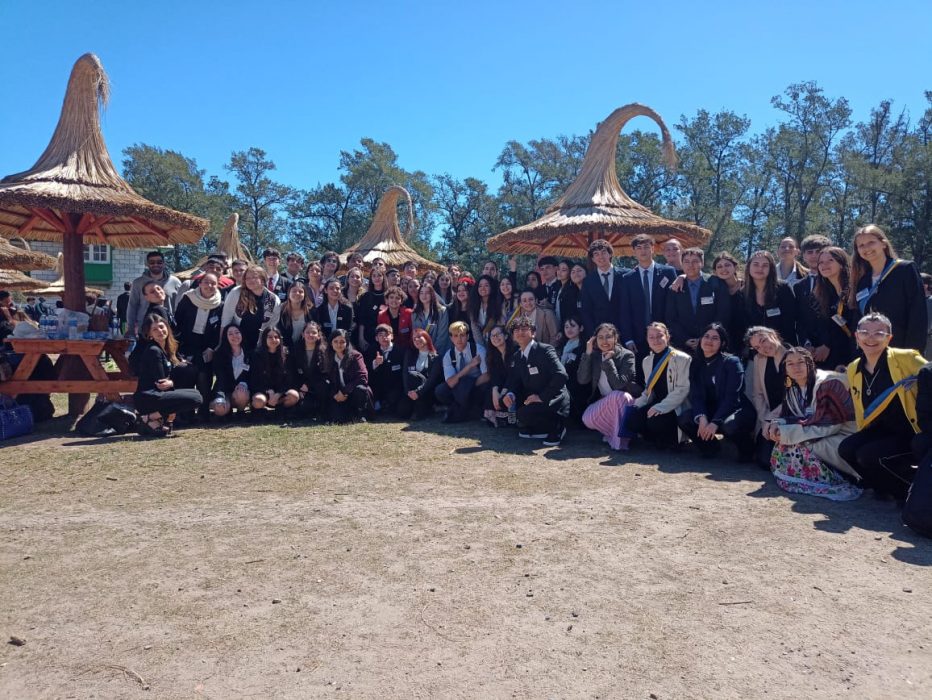 Premiados por simulacro ONU del Colegio José Manuel Estrada