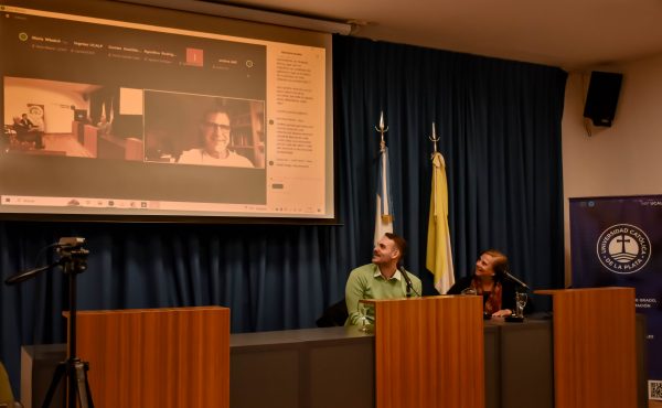 Conversatorio ‘’Elecciones 2023’’ con el politólogo Andrés Malamud