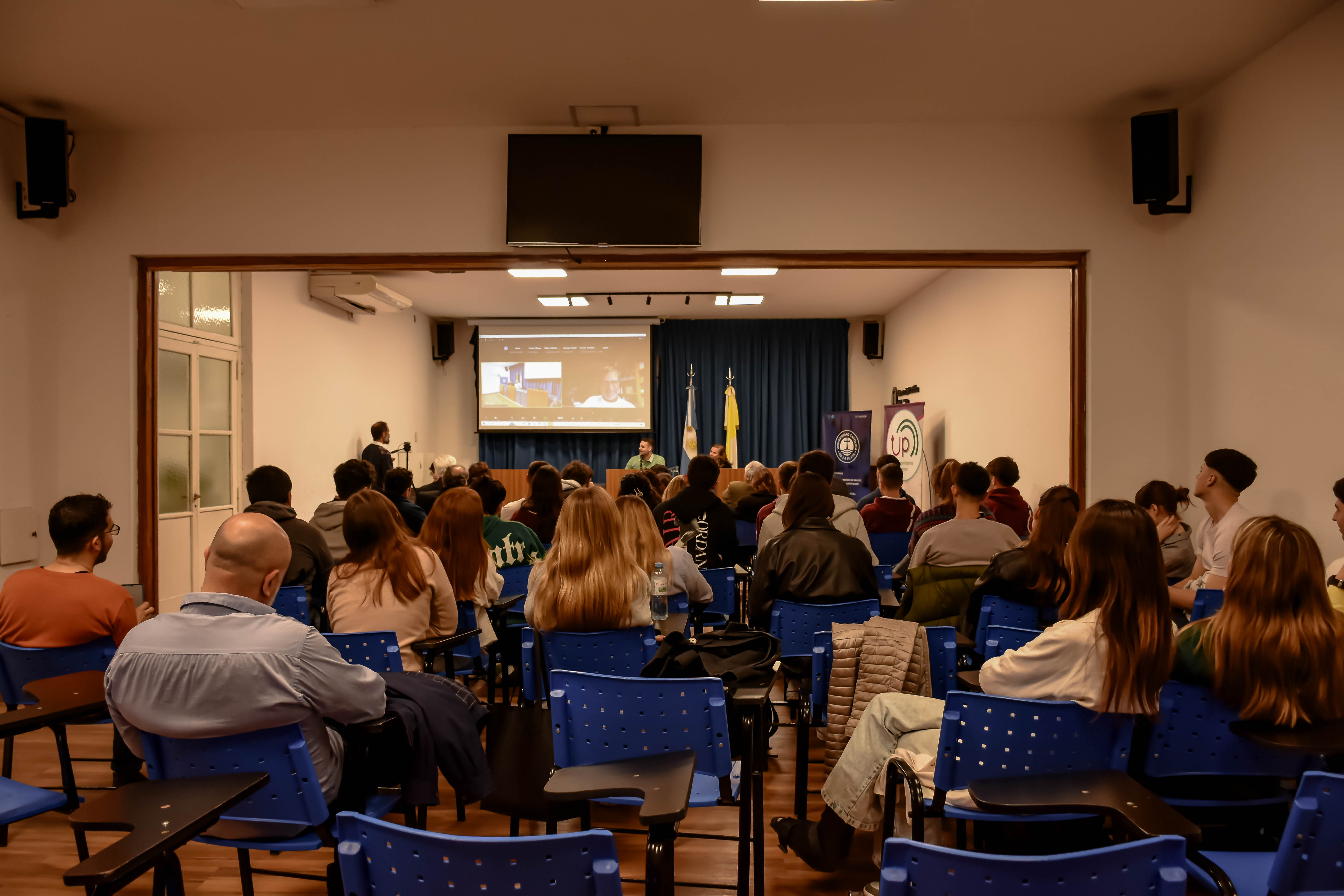 Se realizó el conversatorio ‘’Elecciones 2023’’ (8)