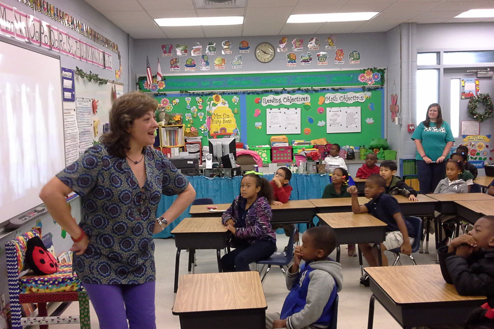 Beca Tomás Furth para hacer un Máster en Educación Primaria (6 a 9 años del método Montessori)