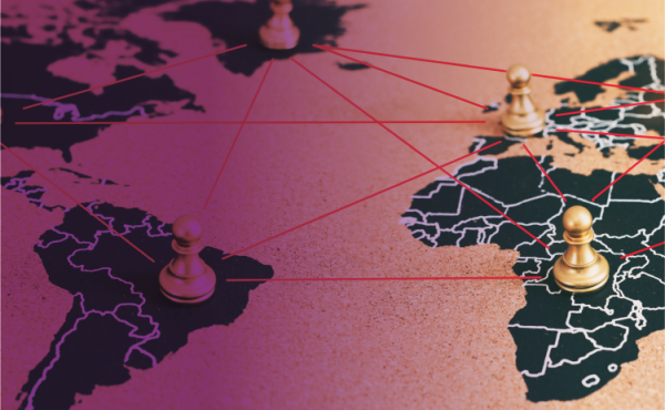 Charla-Taller “El Juego del Poder: El vínculo inquebrantable entre Política y Economía”