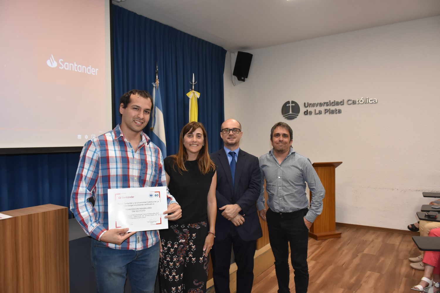 Becas Santander UCALP