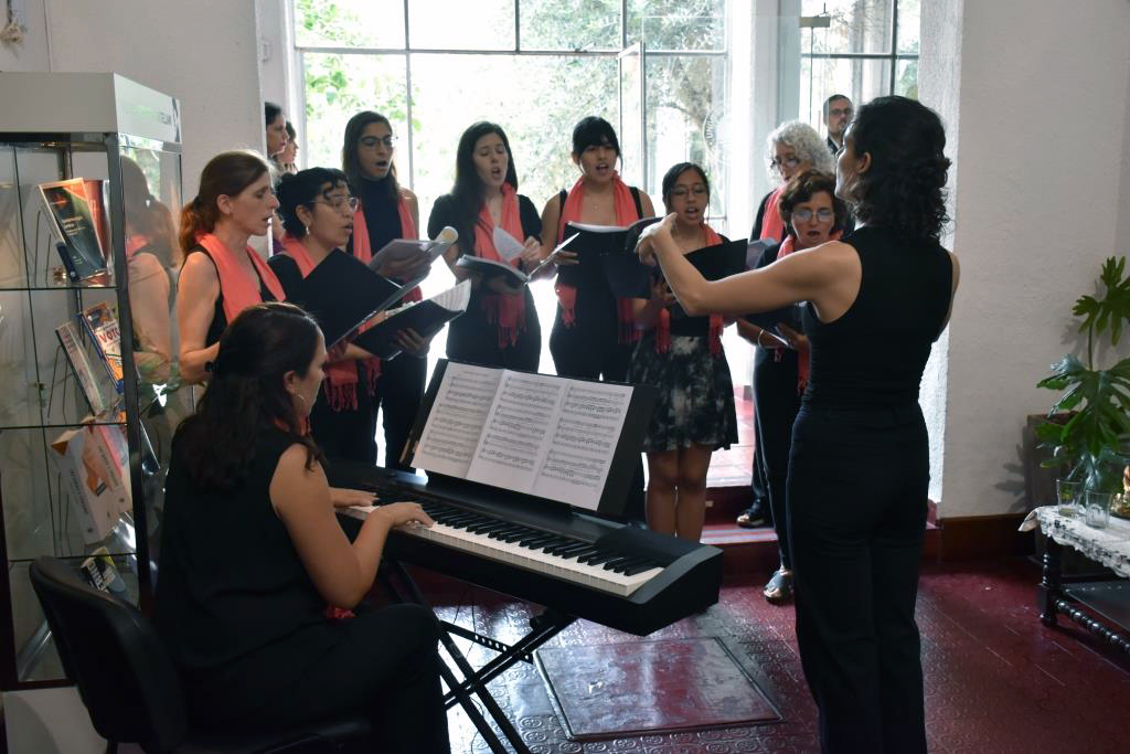 Brindis de fin de año y reconocimiento a ex decanos