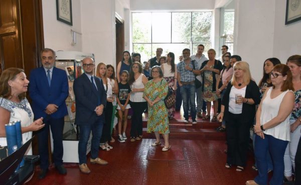 Brindis de fin de año y reconocimiento a ex decanos