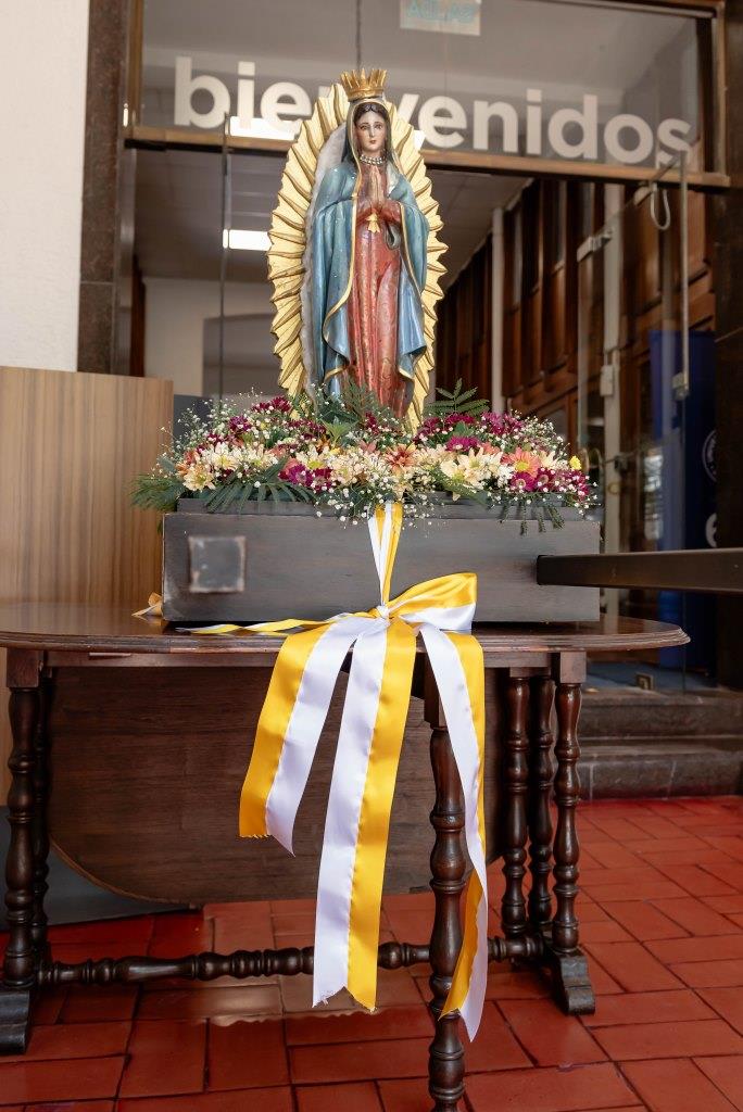 Emotivo Abrazo al Rectorado de la UCALP en la celebración de su 60 Aniversario