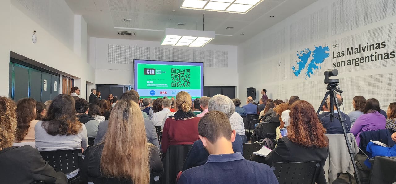 Los desafíos del sistema universitario y la internacionalización