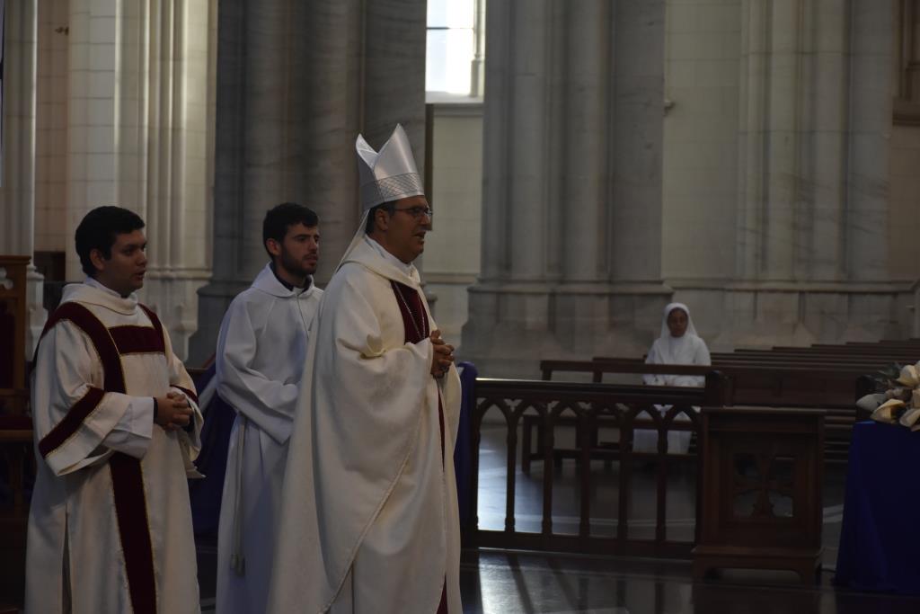 Junto a Monseñor Mestre celebramos la misa por el 60 aniversario de la UCALP