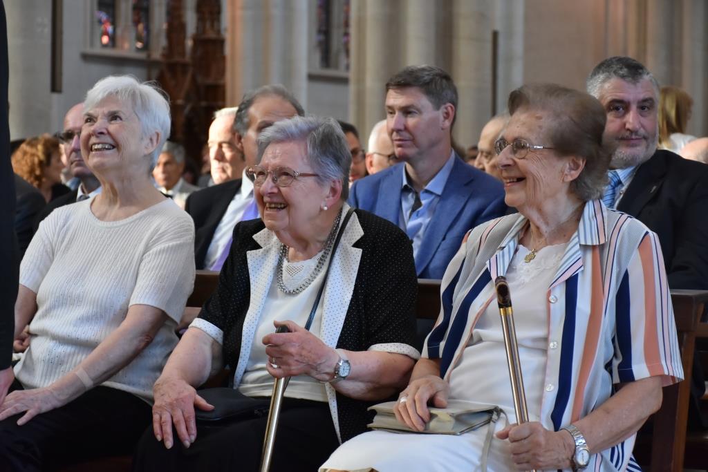 Junto a Monseñor Mestre celebramos la misa por el 60 aniversario de la UCALP