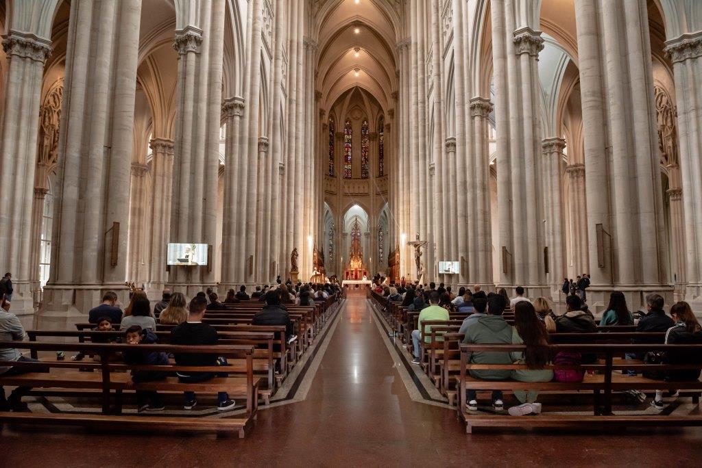 Misa en el marco de los 60 años con la participación de los colegios UCALP