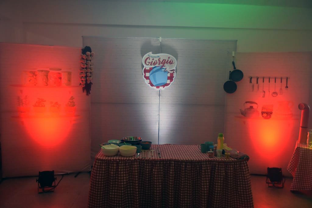 Colegio Estrada teatro y cocina para una alimentación saludable