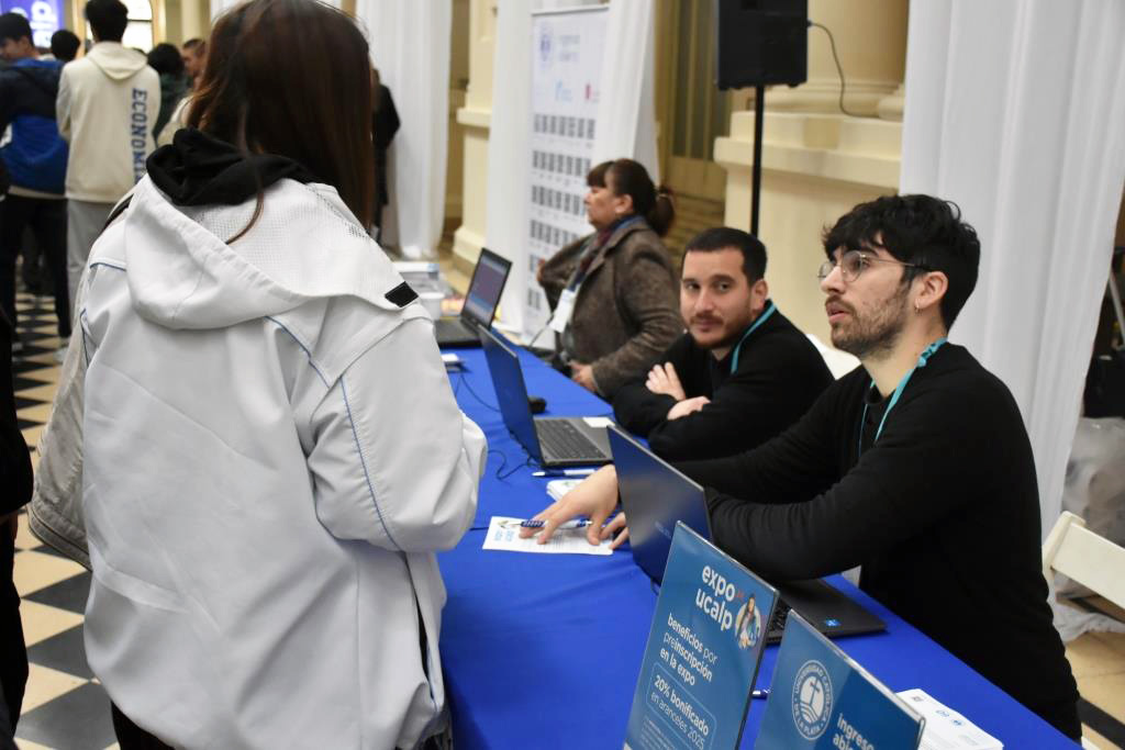Miles de jóvenes en el arranque de la Expo UCALP 2024