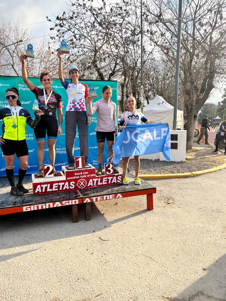 Gran participación de estudiante de la UCALP en el Duatlón Atalaya
