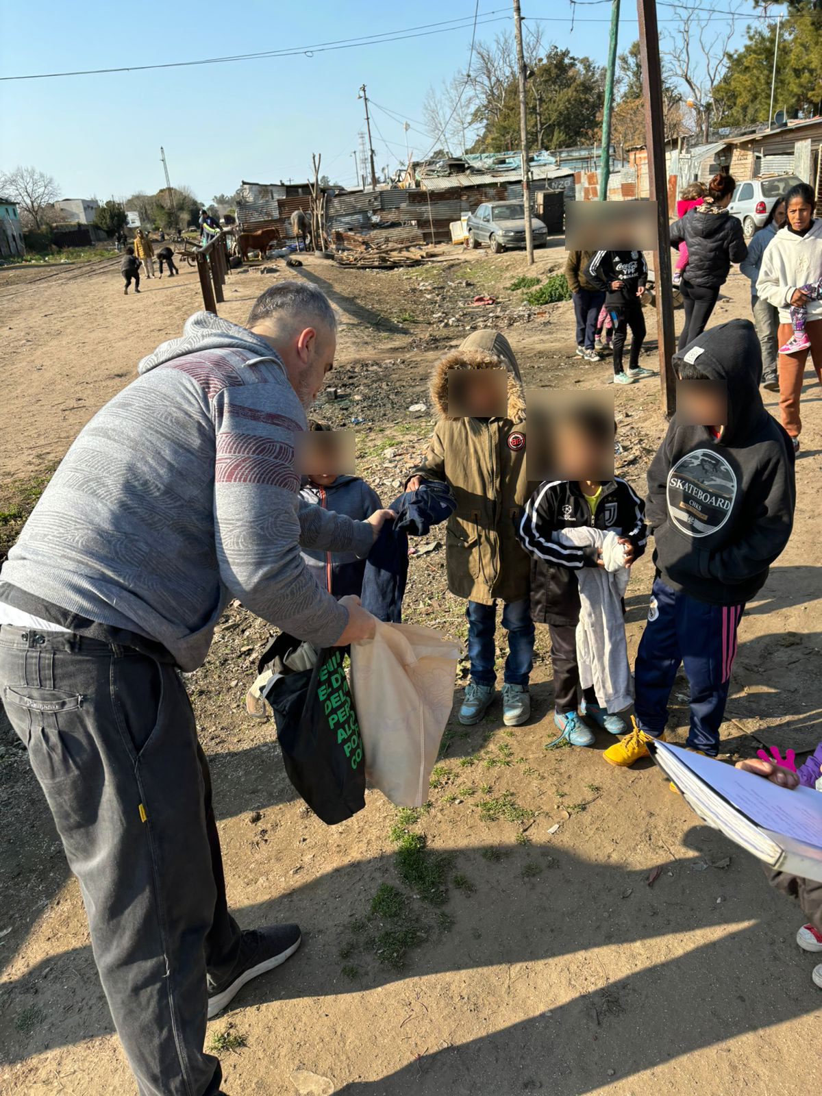 El Observatorio Socioeconómico de la UCALP entregó donaciones