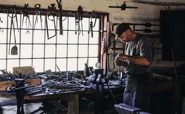 El desafío de elegir entre carreras tradicionales y modernas