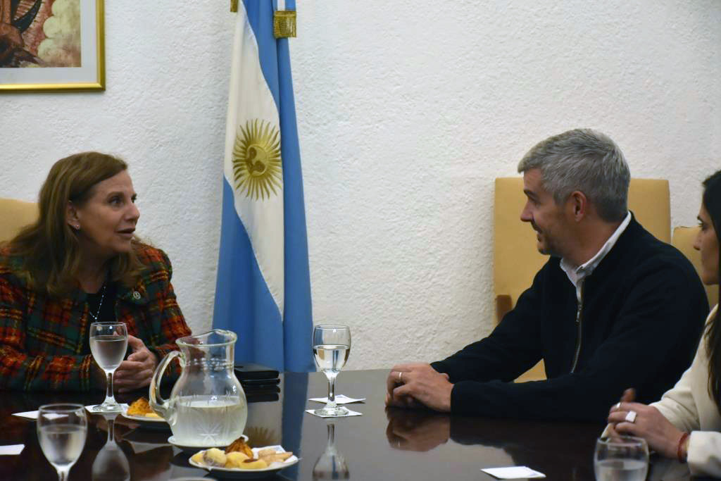 Ante un auditorio colmado, Marcos Peña presentó su libro sobre liderazgo en la UCALP