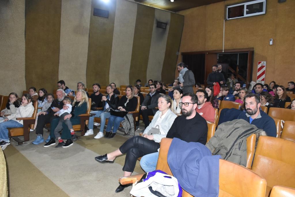 Se presentó el nuevo libro de la Editorial UCALP: “Adictos en pañales” 