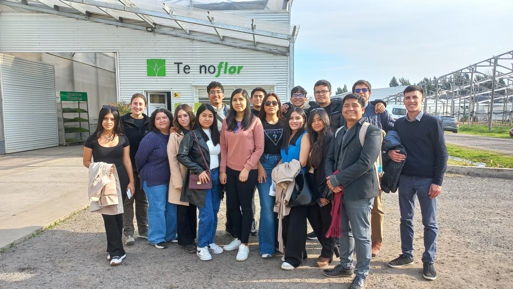 Productos made in La Plata, alumnos peruanos en Tecnoflor