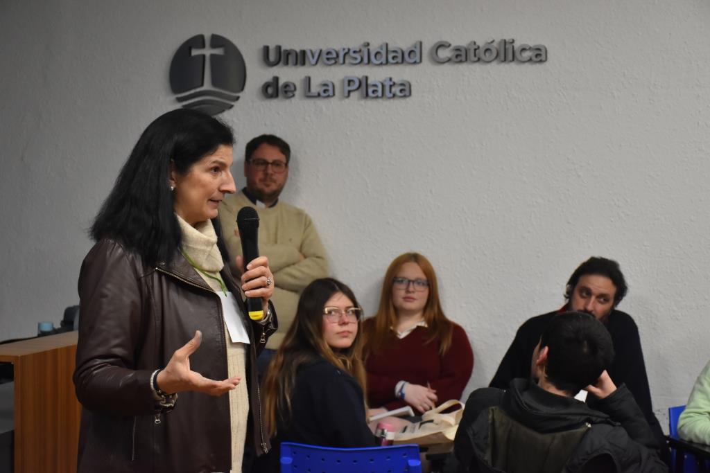 Representantes de universidades del mundo en una visita especial a la UCALP
