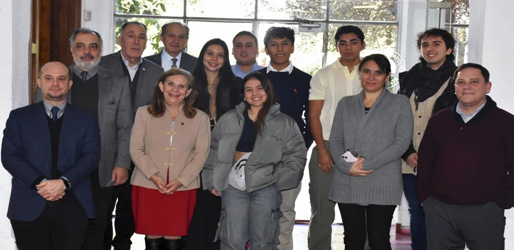 ¡Bienvenidos! Estudiantes de distintos países en un intercambio con la UCALP