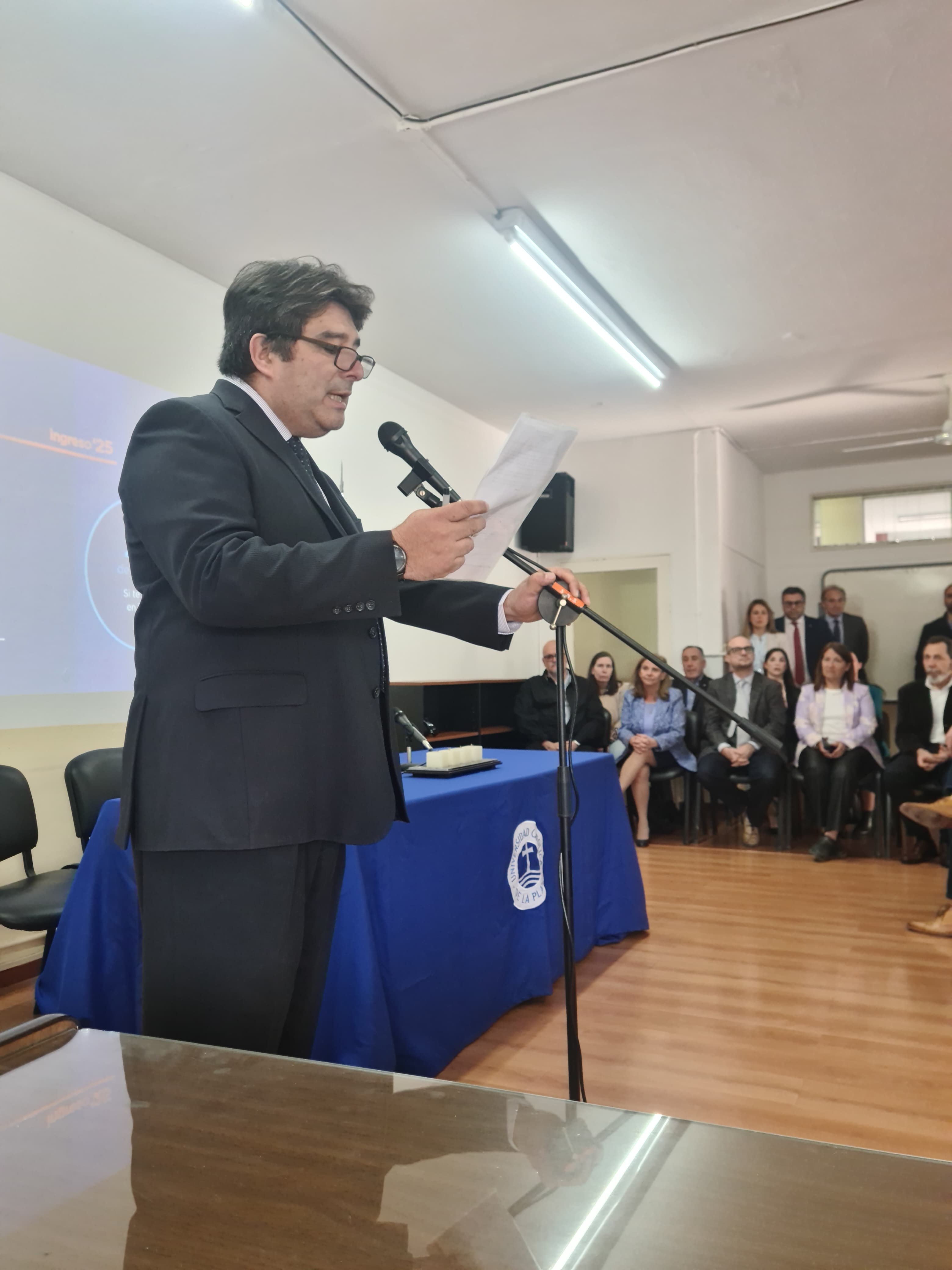 Concurrida Expo UCALP en Bernal para conocer las carreras (11)