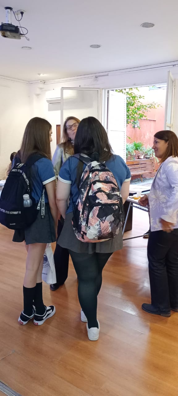 Concurrida Expo UCALP en Bernal para conocer las carreras 