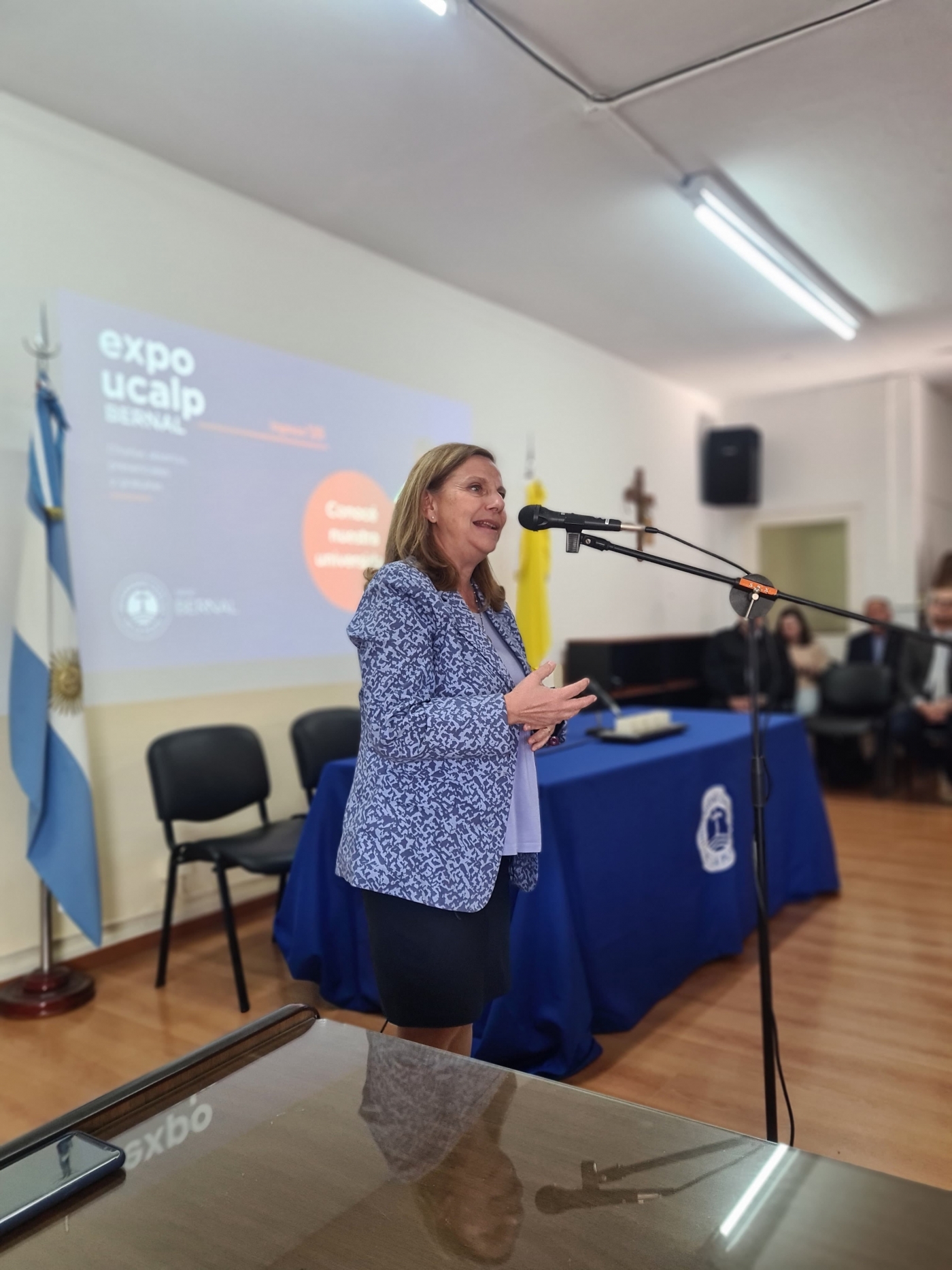 Concurrida Expo UCALP en Bernal para conocer las carreras 