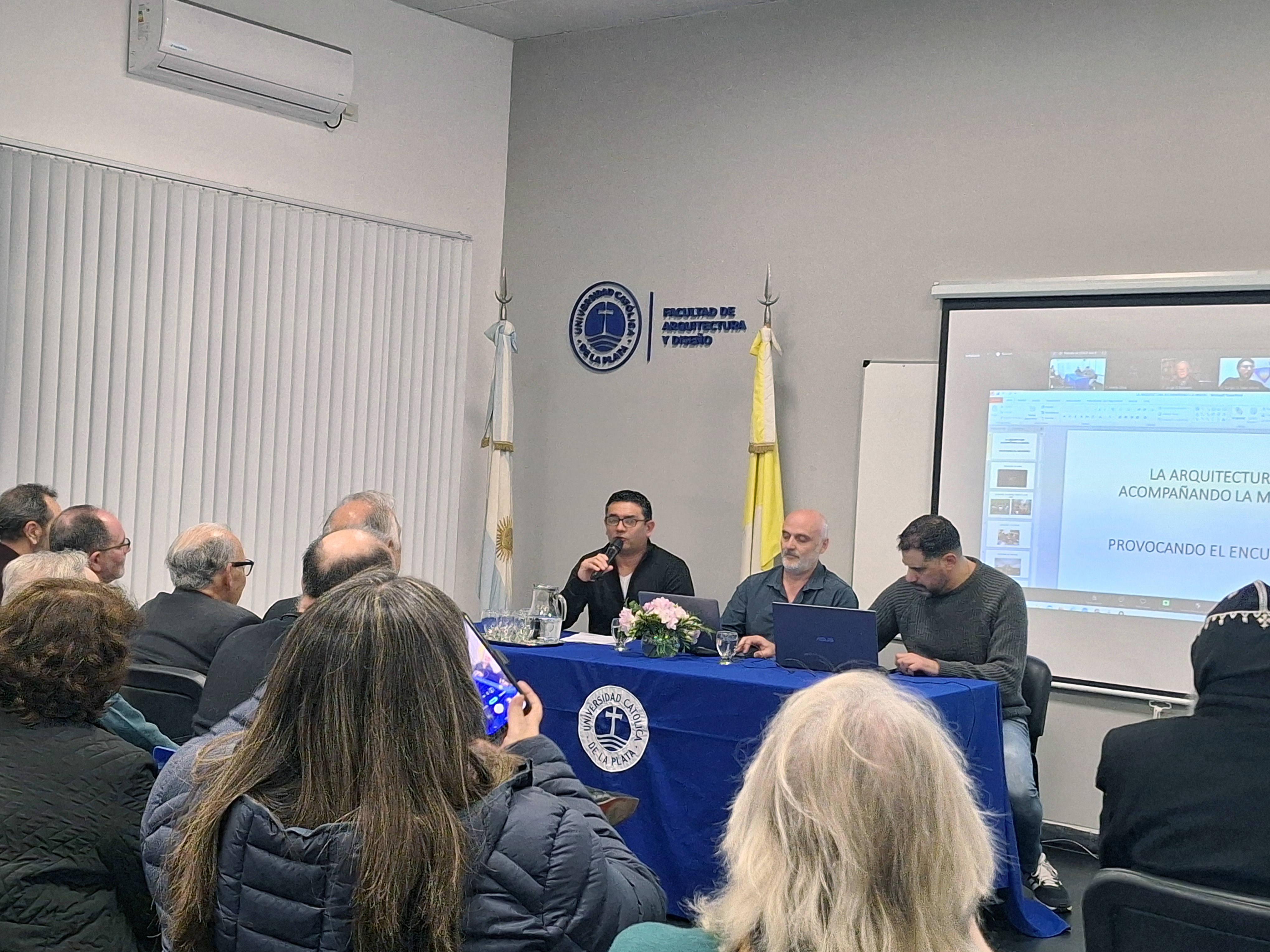 El Arte y Arquitectura Religiosa convocó a expertos de distintos cultos en la UCALP (4)