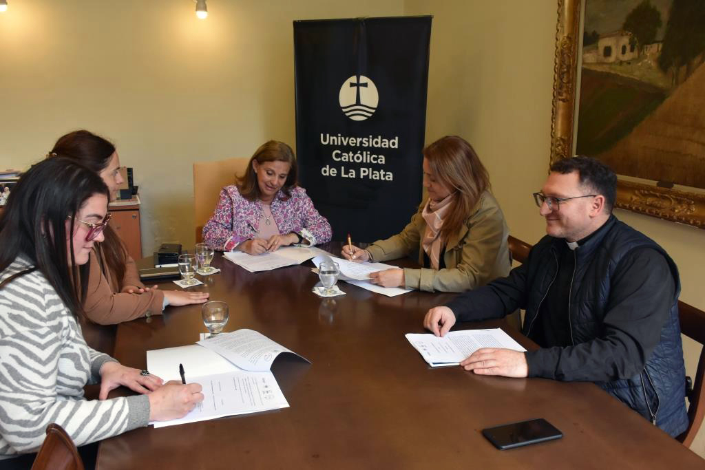 Se firmó un convenio para capacitar a emprendedores locales