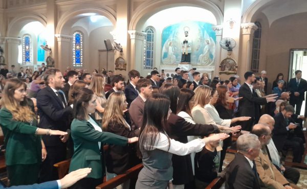 Con orgullo la UCALP homenajeó a sus nuevos egresados en Bernal