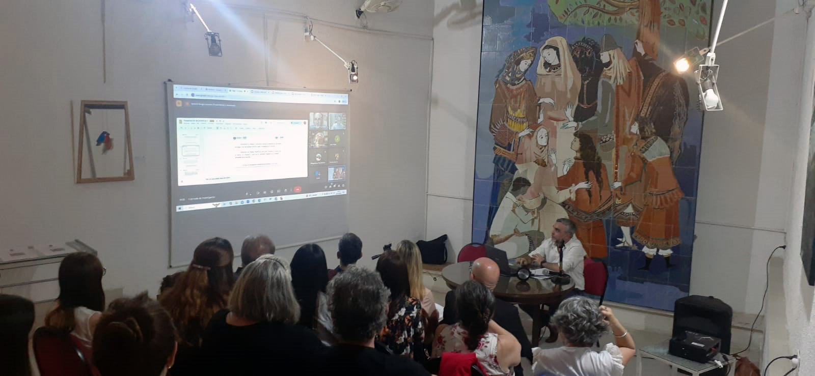 Alumnos y docentes de Humanidades presentaron proyectos de investigación (2)